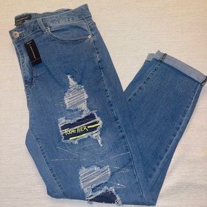 NWT Ashley Stewart ripped cuffed skinny jean with messages and crystals sz 16
